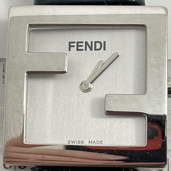 FENDI Women\'s 4000L Watch  (  Authentic  ) / COA main image 11